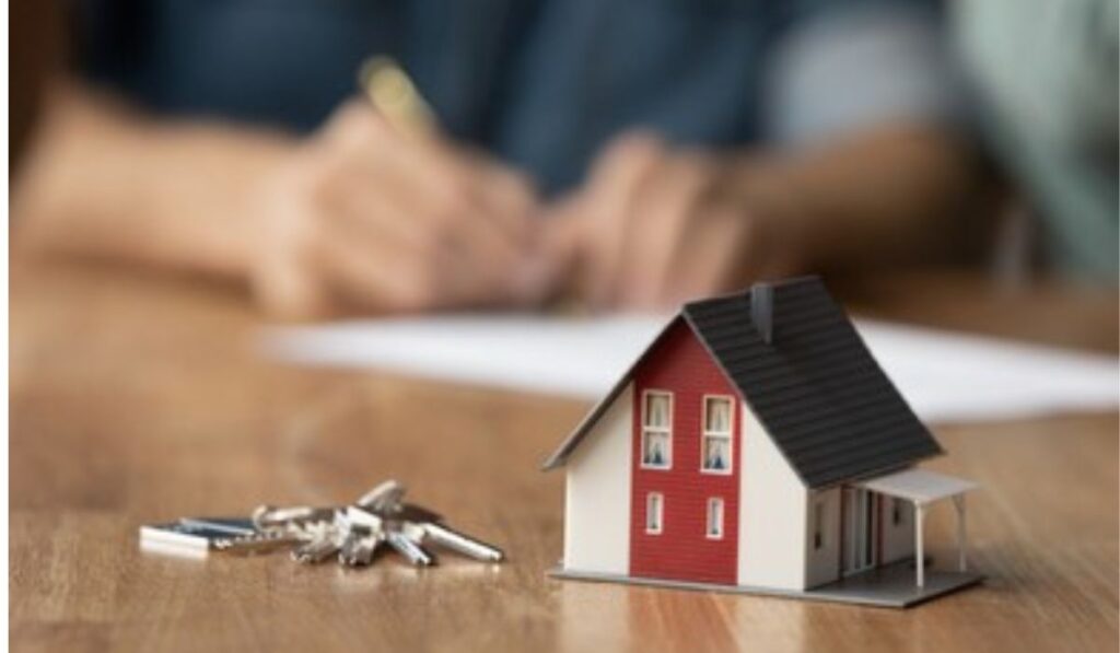 Should you buy a house during a recession: Pros and cons