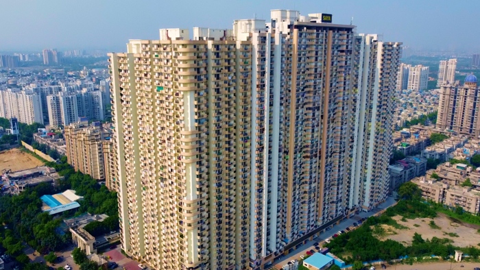 Record-Setting ~7,000 Sq. Ft. Penthouse at Saya Gold Avenue, Indirapuram Sells for ₹10 Crore in Landmark Transaction | The Property Times