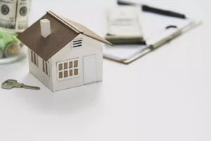 Tenant vs Landlord Benefits 2025